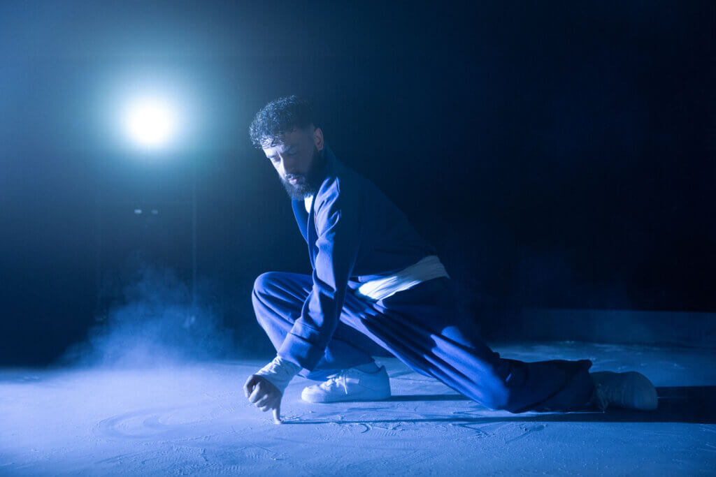 Julian "Joujou" Namroud, dansare, i Jag är, foto: Gustav Ågerstand